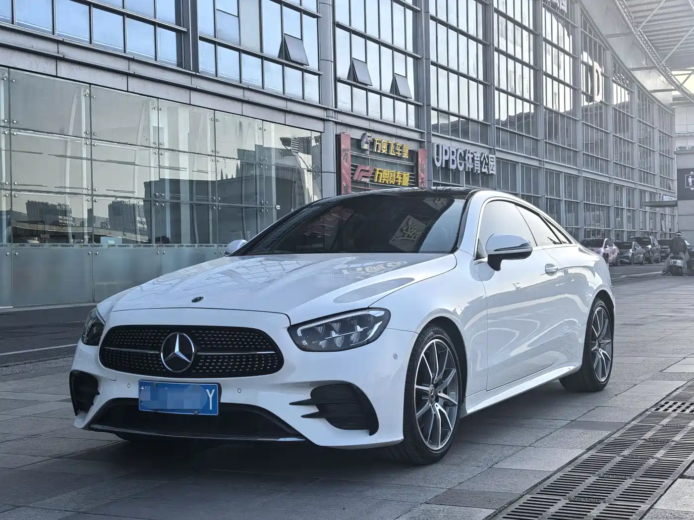  E CLASS