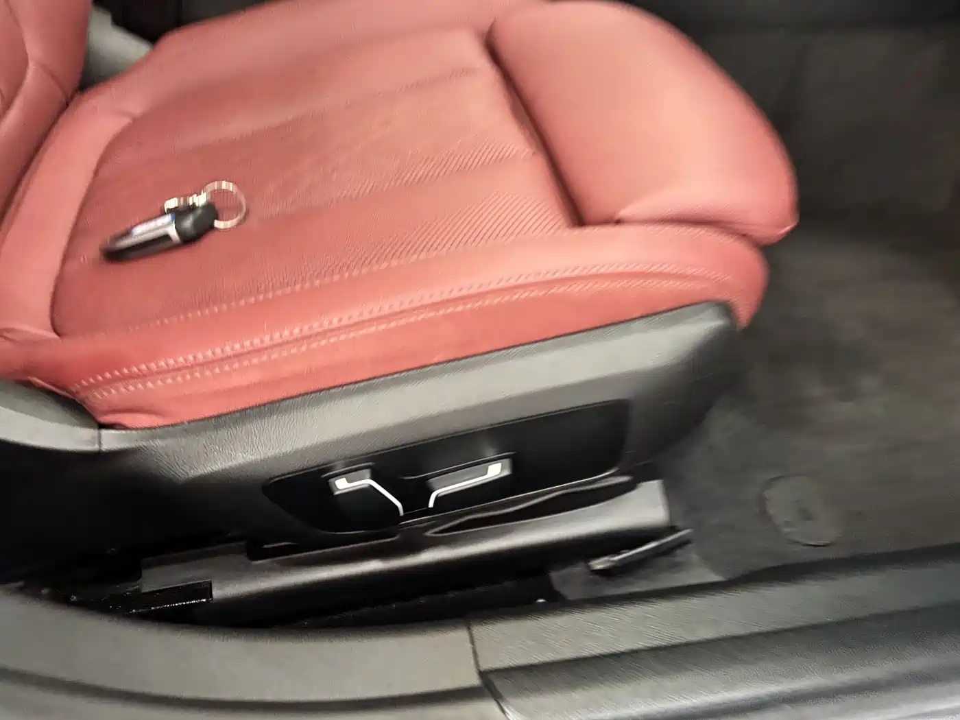 BMW 3 Series 2025 325Li M Sport Package фото 26