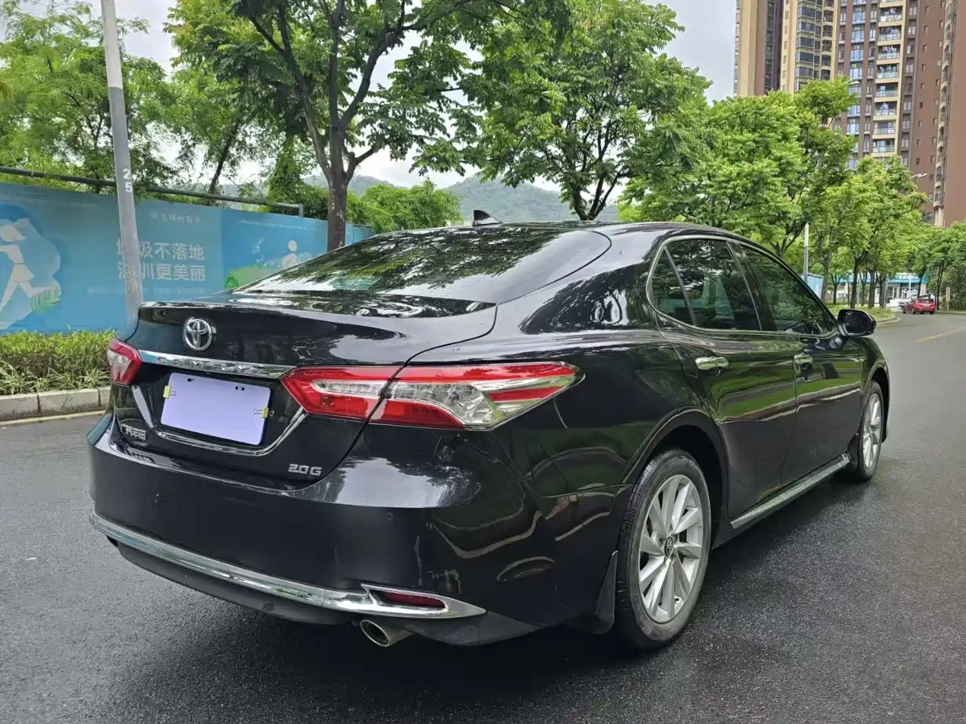 TOYOTA CAMRY