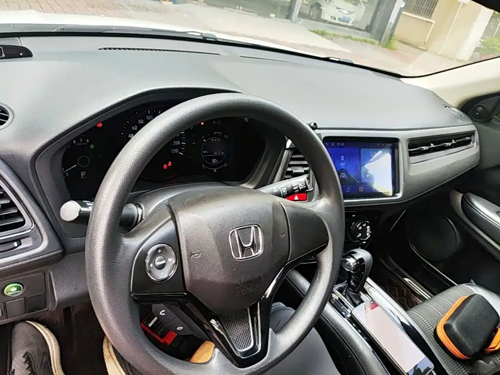 Honda Vezel 2016 2015 1.8L CVT FWD Elite