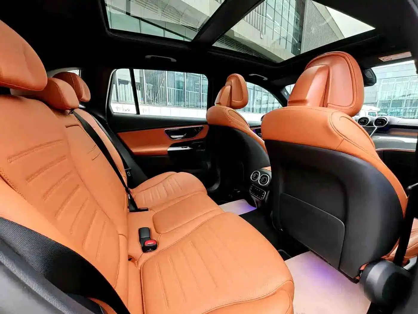 Mercedes-Benz GLC 2025 2024 GLC 300 L 4MATIC Dynamic 5-seater