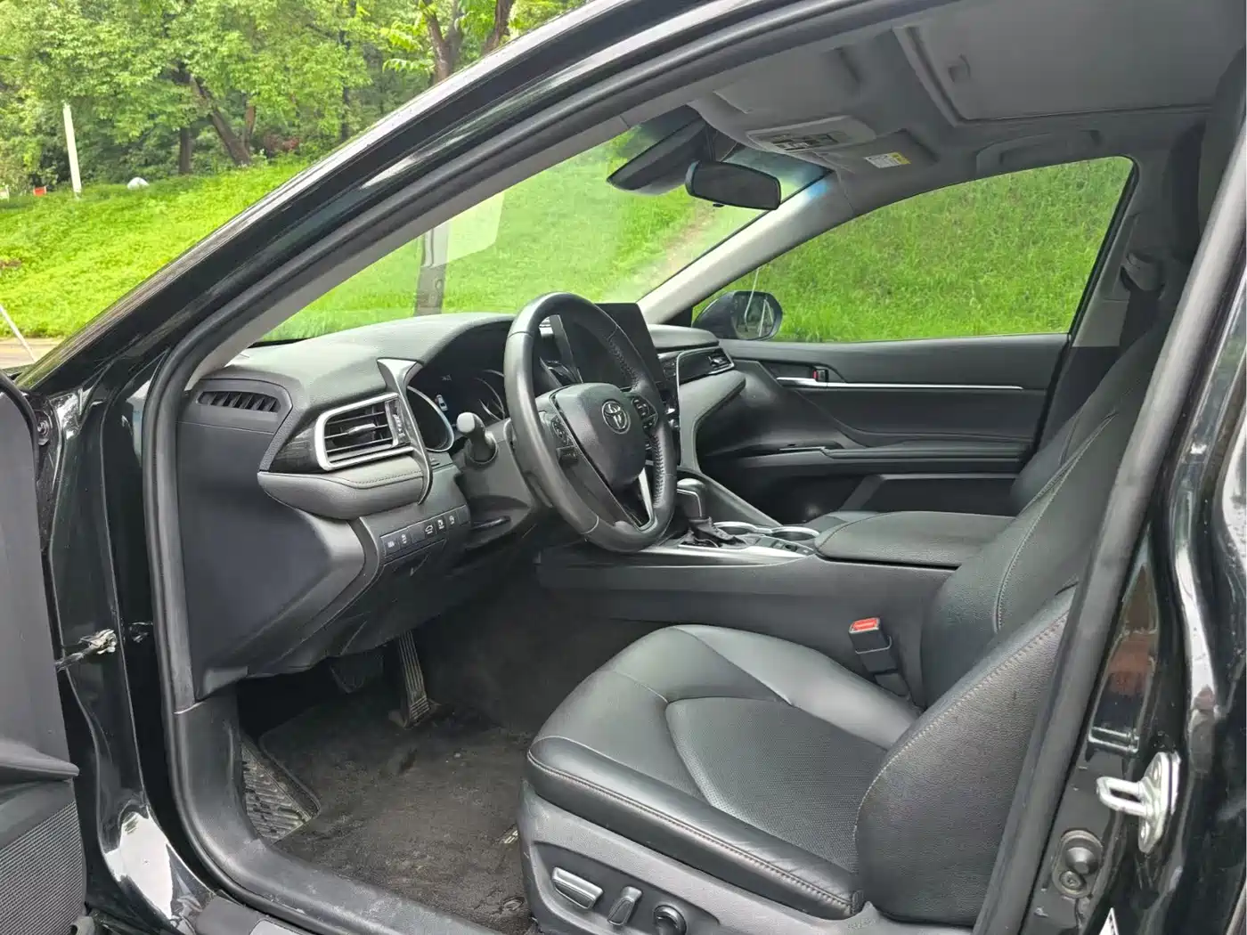 TOYOTA CAMRY