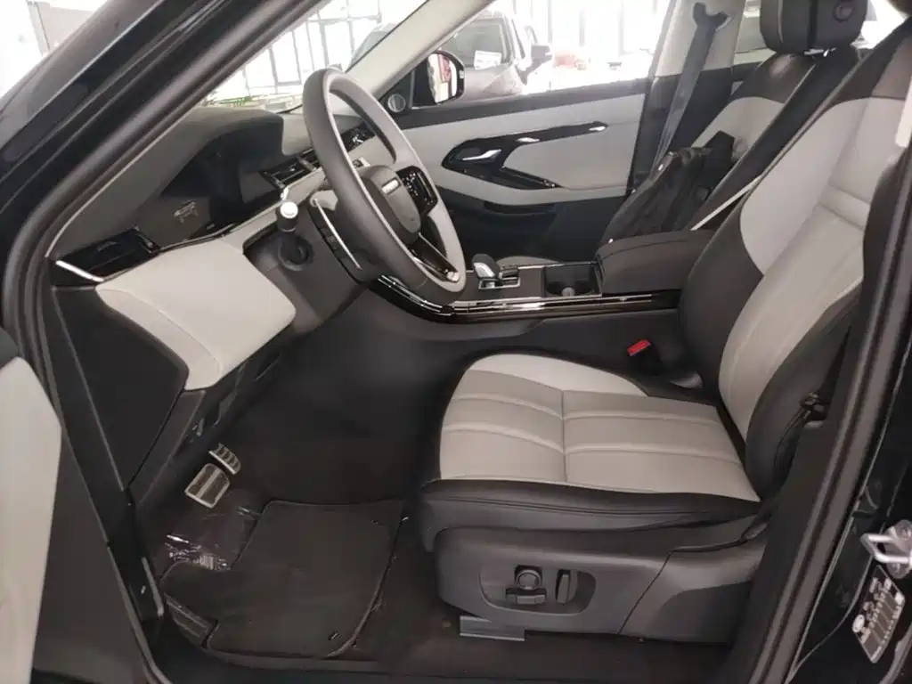 Land Rover Range Rover Evoque 2026 2026 Range Rover Evoque L SE