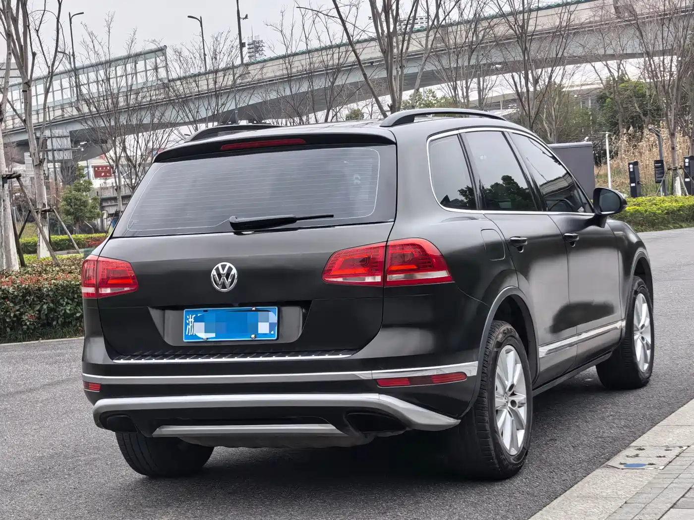 Volkswagen Touareg 2017 3.0TSI Explorer Edition фото 6