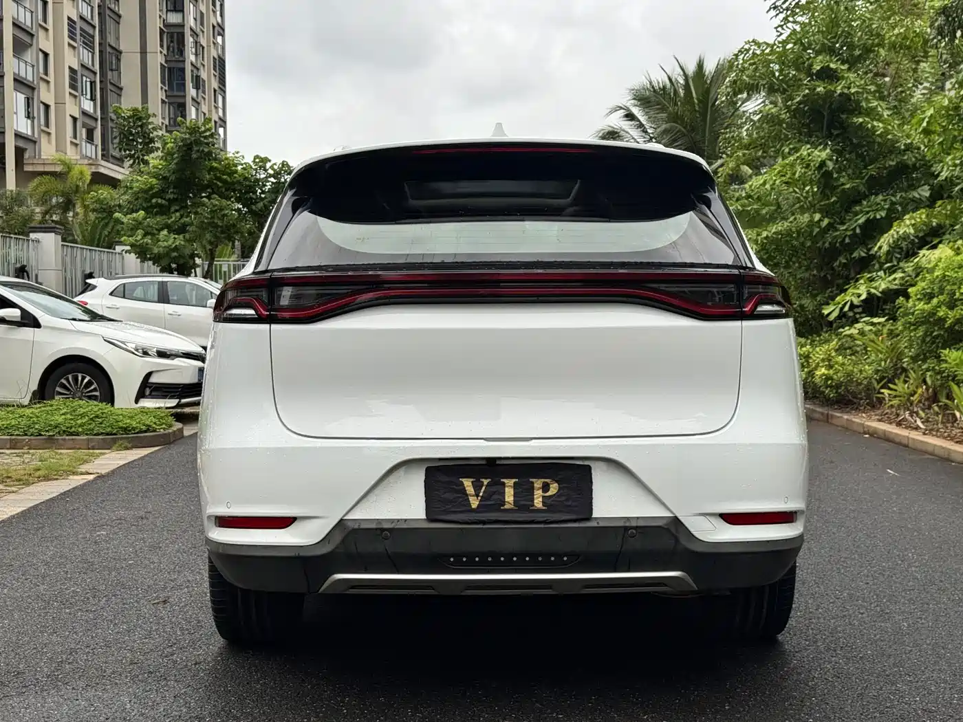 BYD Tang 2019 2018 2.0T Automatic Smart Connection Honor Edition 7-Seater China V