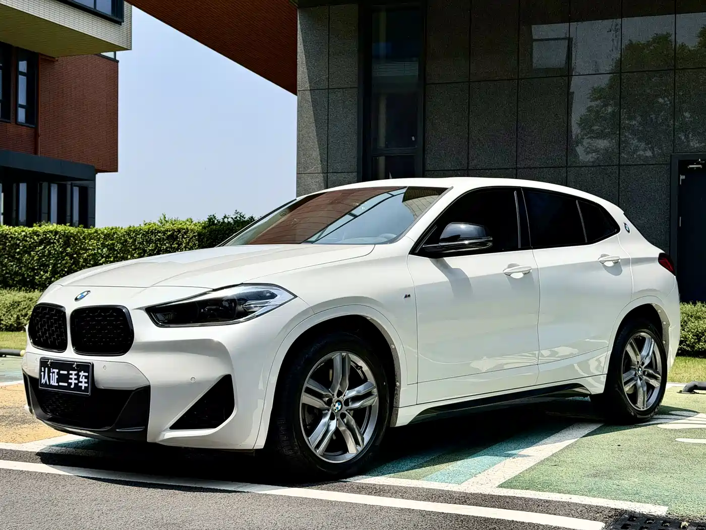 BMW X2 2023 sDrive25i M Sport Shadow Edition