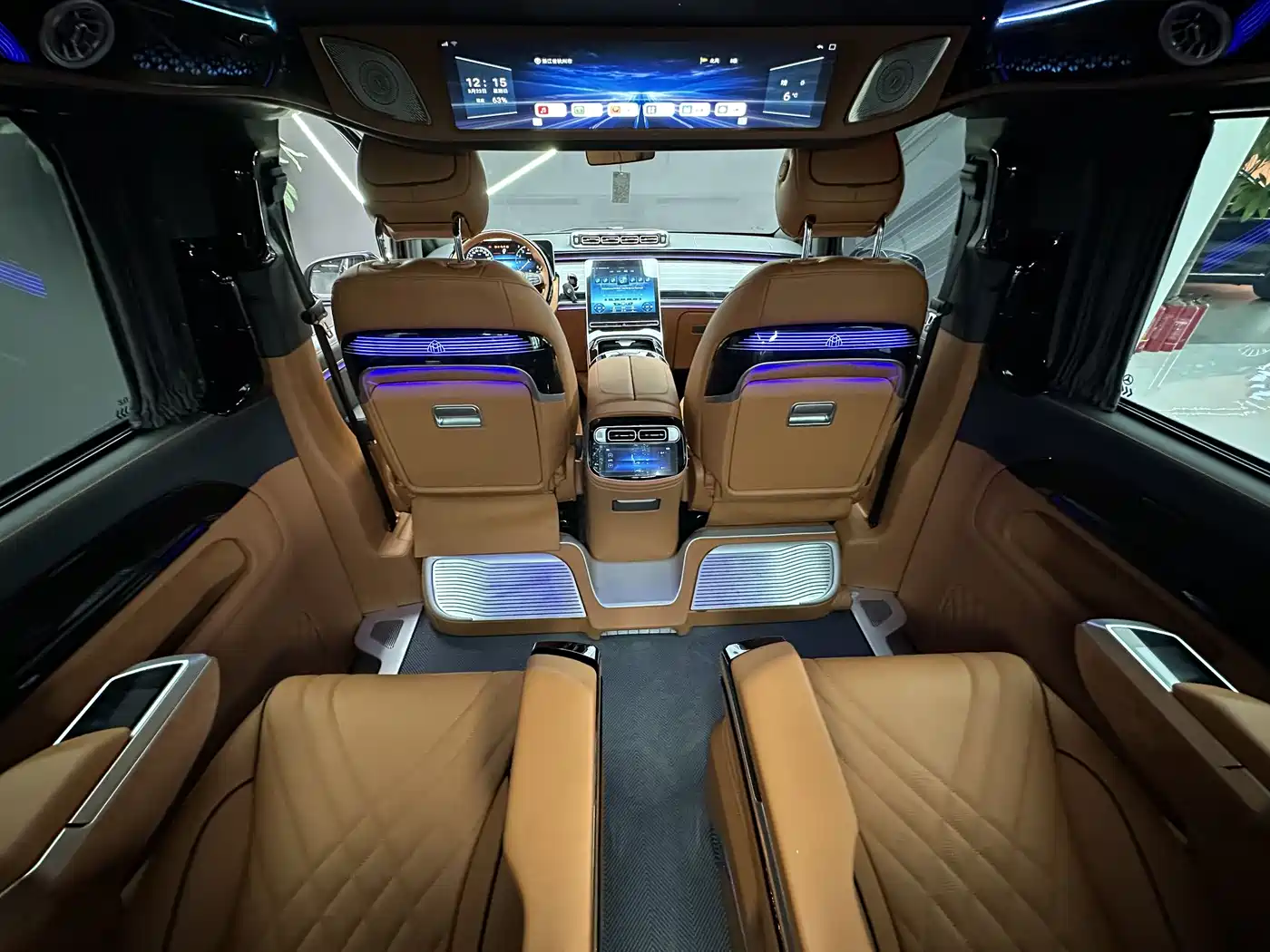 Mercedes-Benz Vito 2023 2.0T Business 7-Seater фото 8