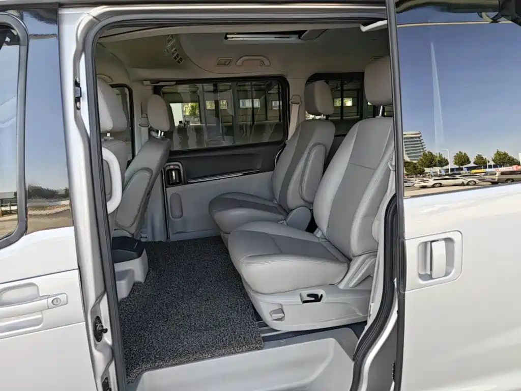 JAC Refine M5 2015 2013 2.0T Petrol Manual Business Edition