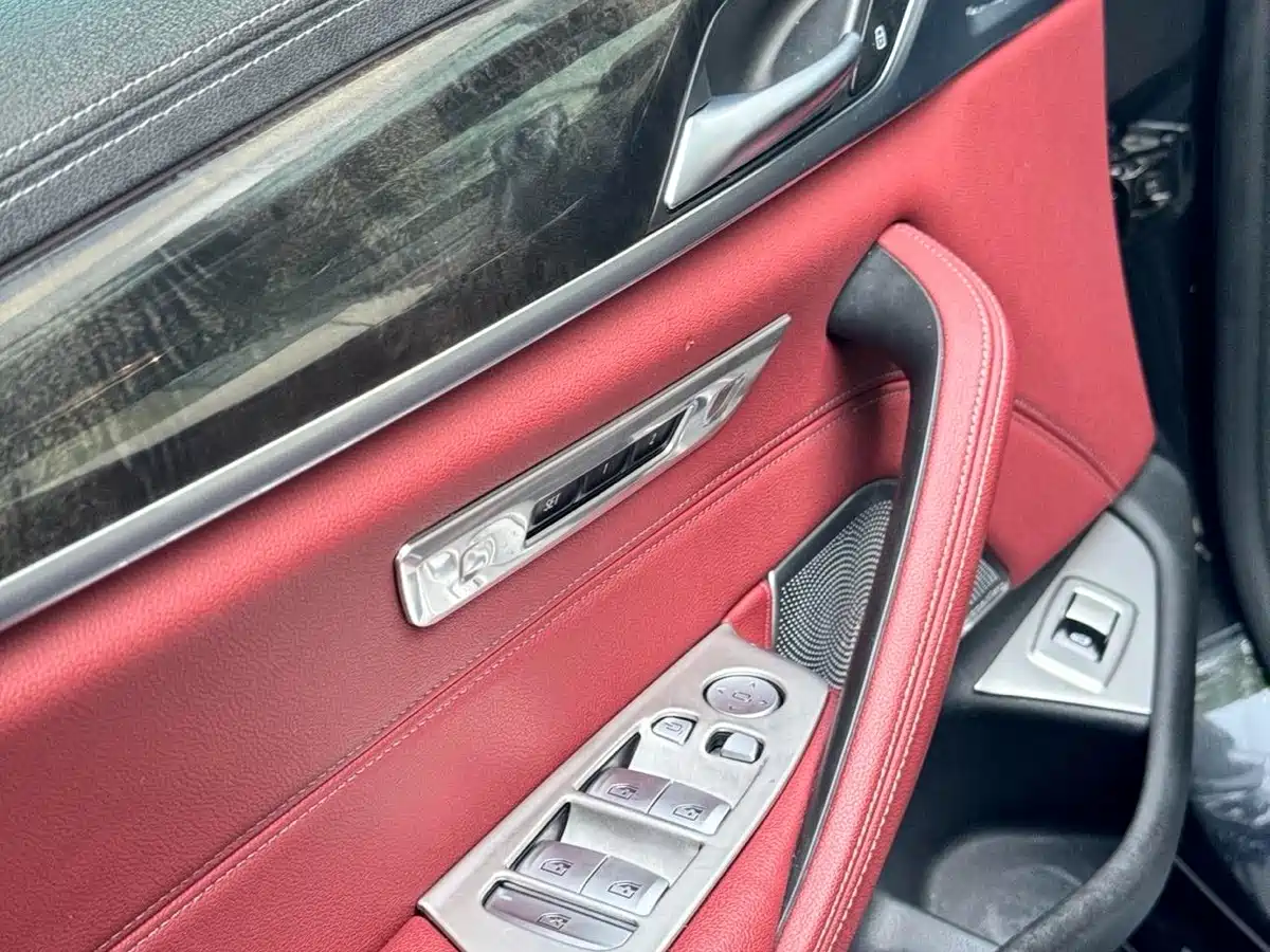 BMW 5 Series 2022 525Li M Sport Package фото 8