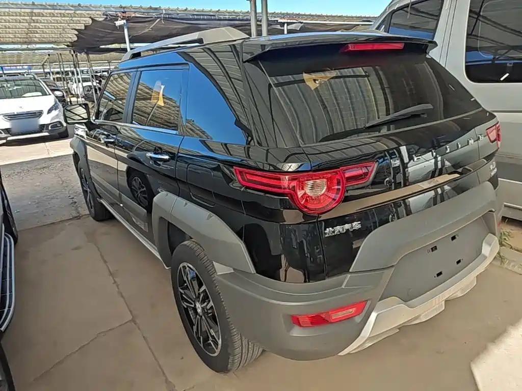 BAIC ORV Beijing Offroad BJ20 2017 2016 1.5T CVT Luxury