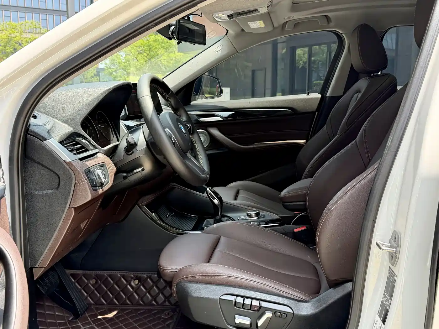 BMW X2 2023 sDrive25i M Sport Shadow Edition фото 7