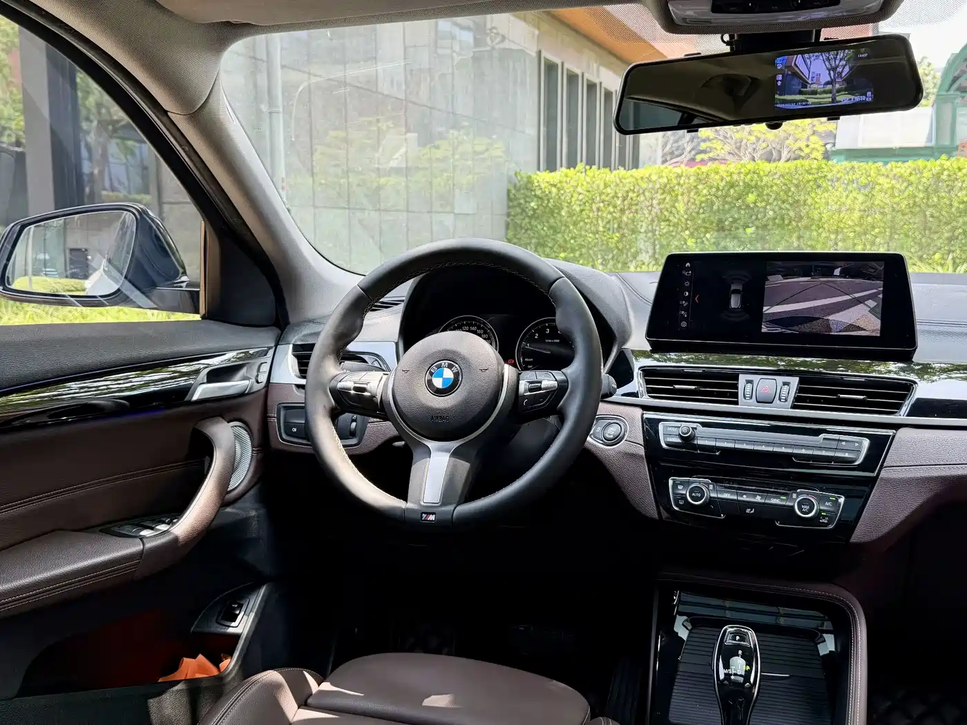 BMW X2 2023 sDrive25i M Sport Shadow Edition фото 14