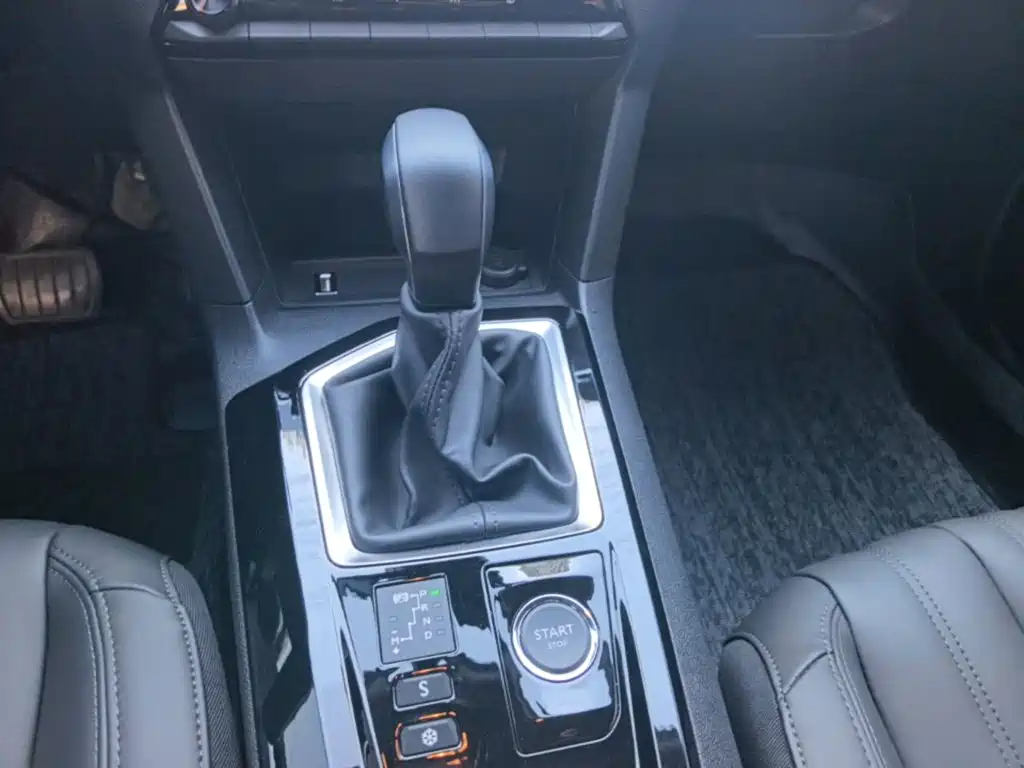 Photo 14 - Peugeot 408