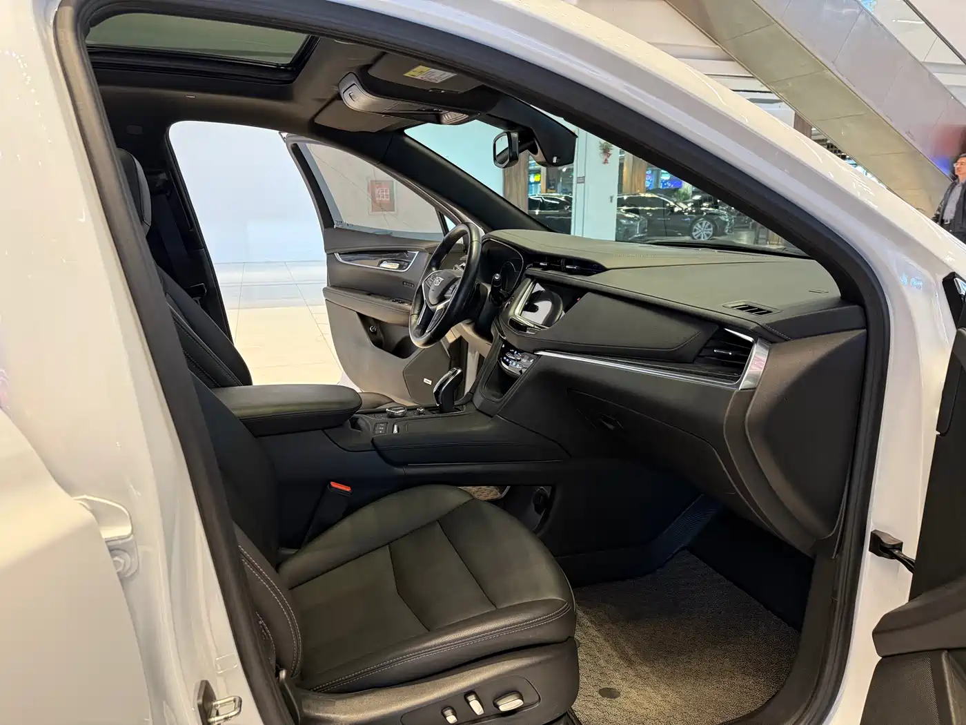 CADILLAC XT5