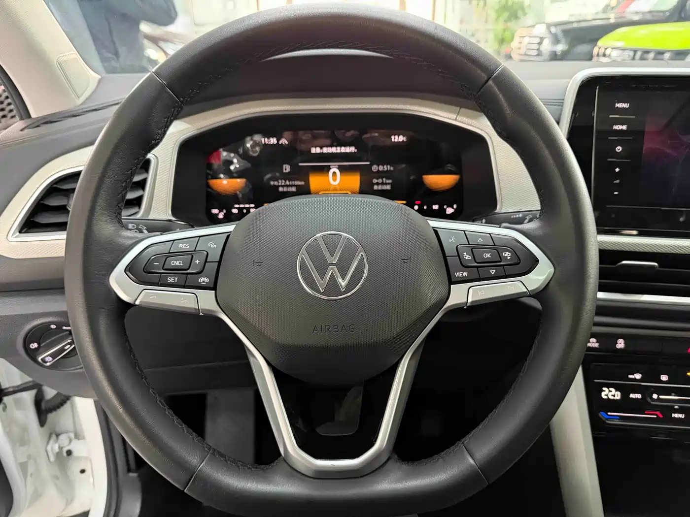 Volkswagen T-ROC 2023 280TSI DSG 2WD Time Edition фото 11