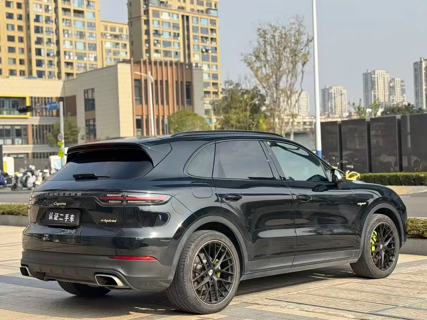 Porsche Cayenne New Energy 2019 Cayenne E-Hybrid 2.0T фото 5