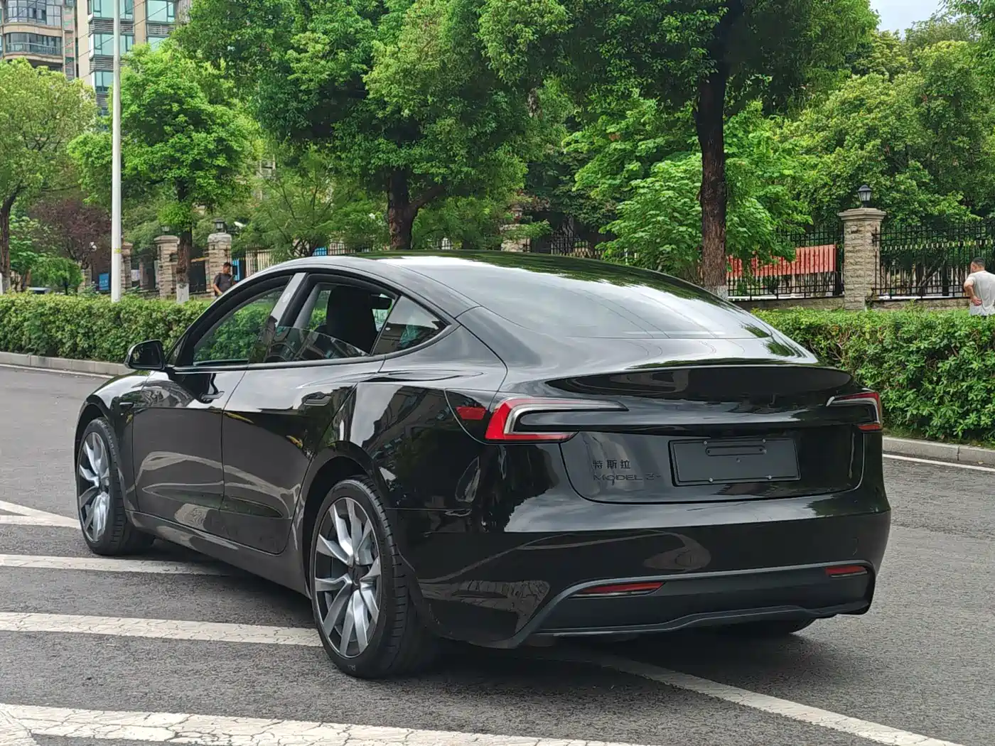 Tesla Model 3 2026 2025 Long Range All-Wheel Drive