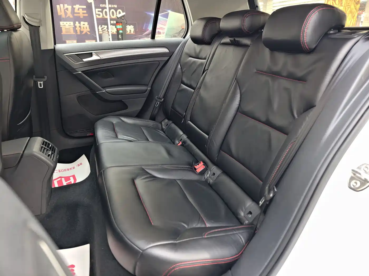 Volkswagen Golf 2016 230TSI Automatic Comfort фото 32