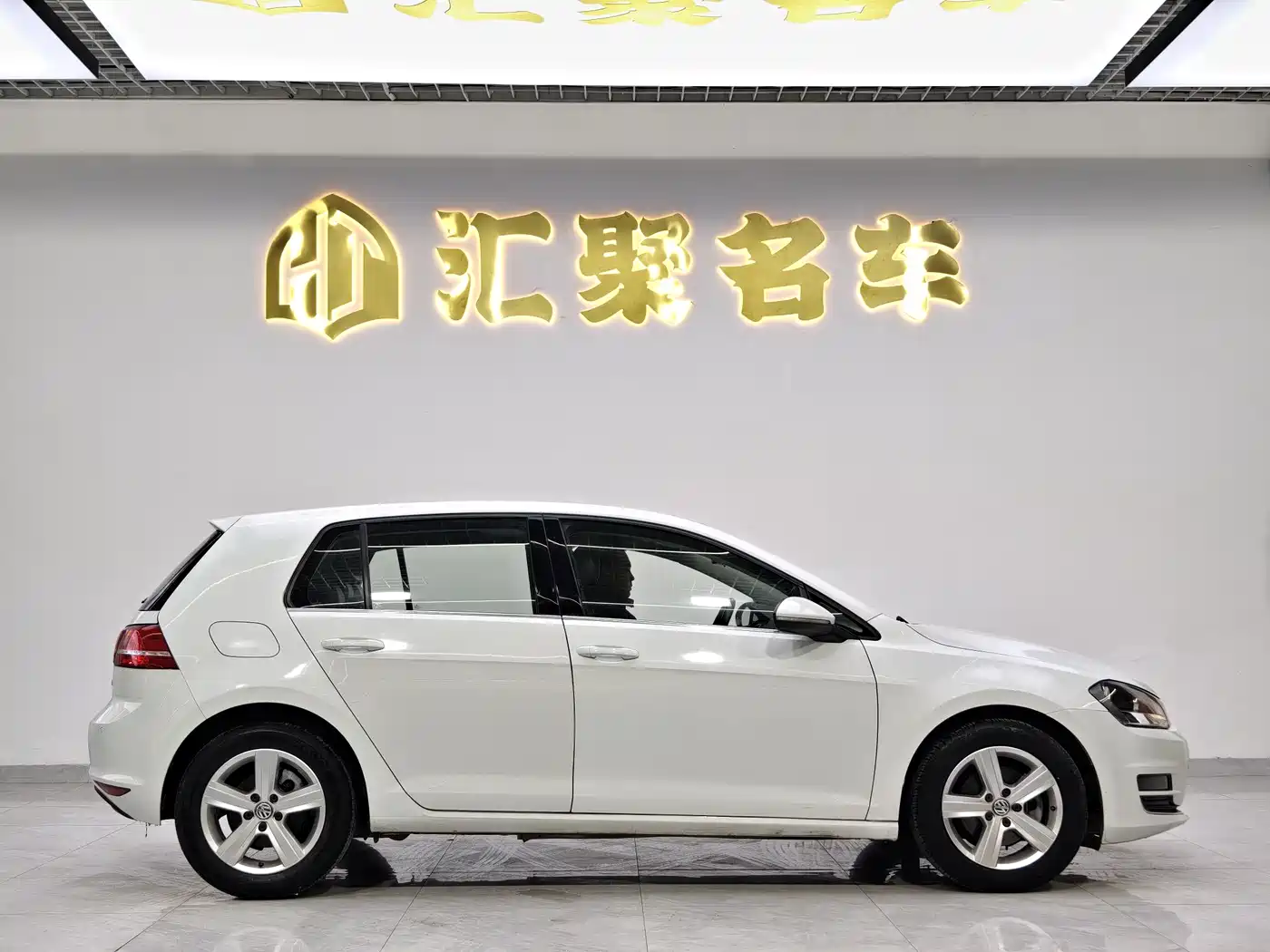 Volkswagen Golf 2016 230TSI Automatic Comfort фото 5