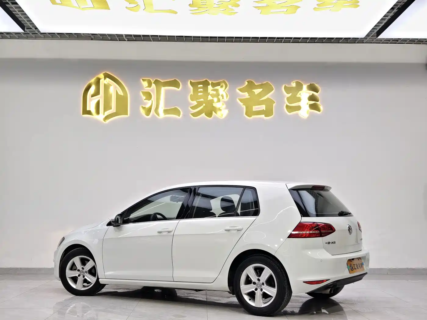 Volkswagen Golf 2016 230TSI Automatic Comfort фото 10