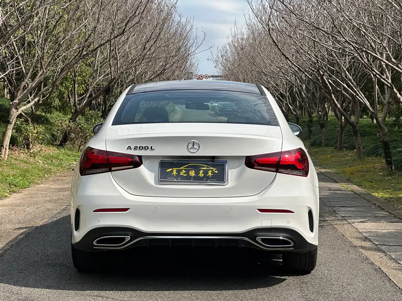 Mercedes-Benz A-Class 2021 A 200 L Sport Sedan Fashion Edition фото 16