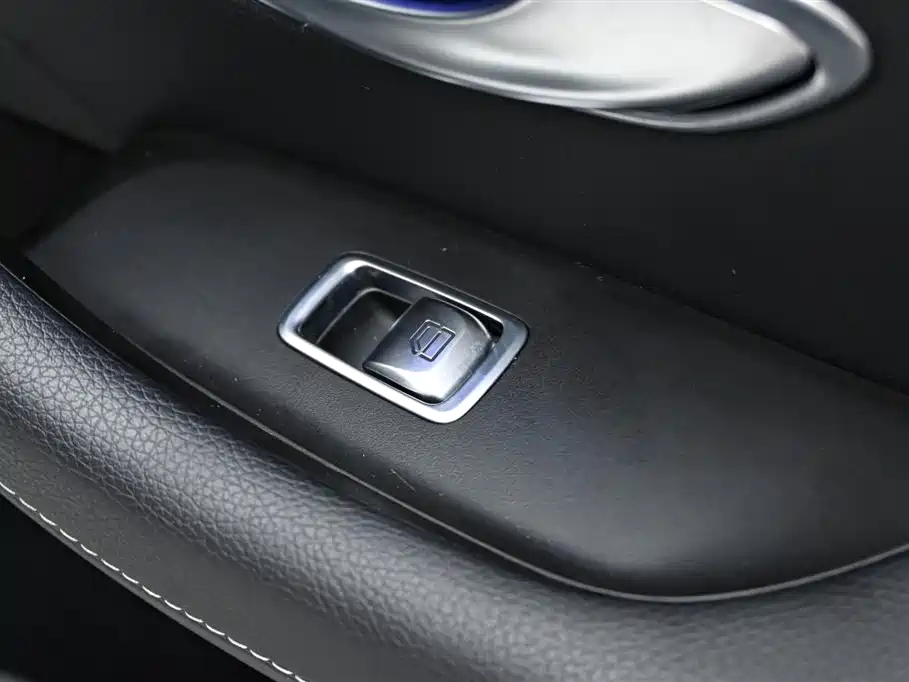 Mercedes-Benz CLS 2022 CLS 300 Luxury фото 28