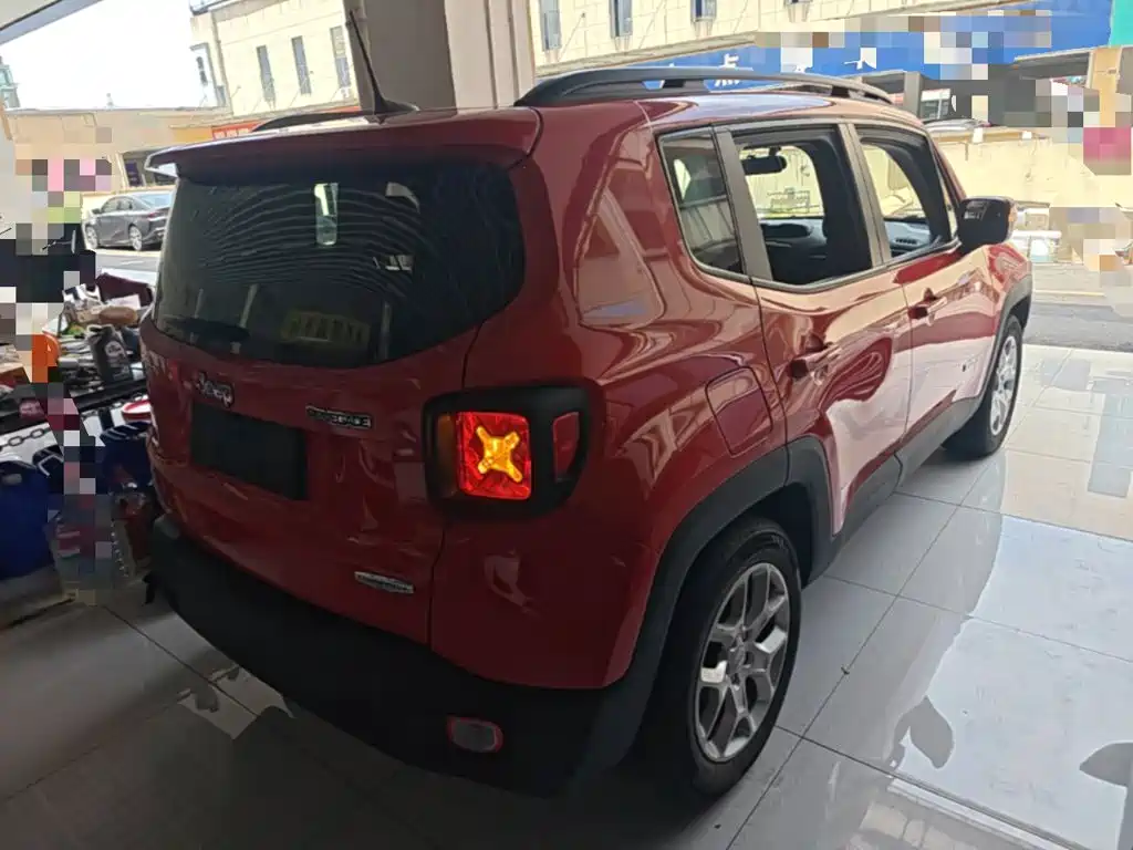 Jeep Renegade 2019 2018 Connected Large Screen Edition 180T Automatic High Energy