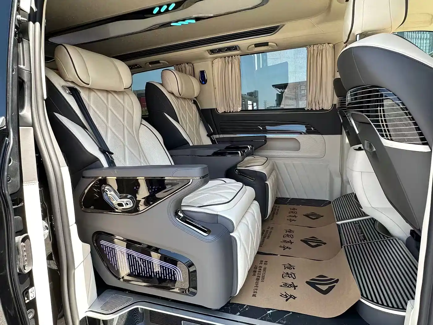 Mercedes-Benz Vito 2024 2.0T Elite Edition 7-Seater фото 9