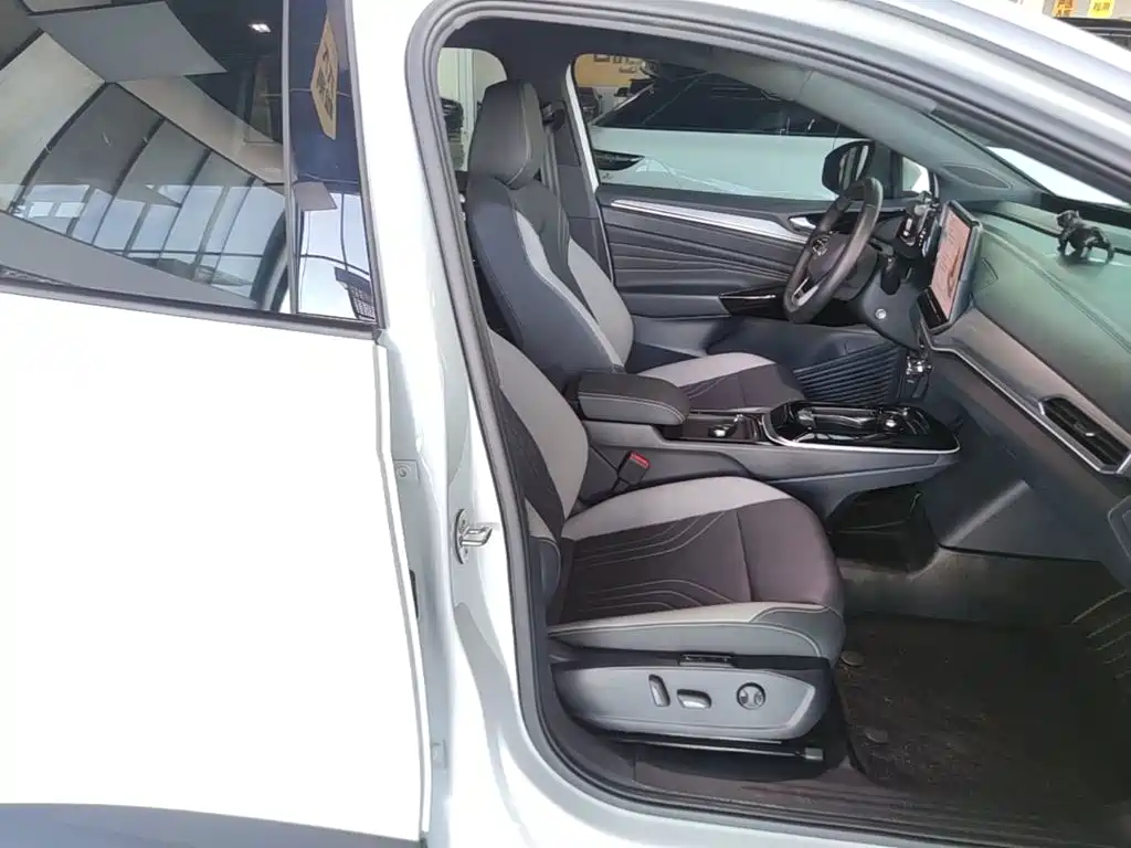 Volkswagen ID.4 CROZZ 2026 2025 Pure Enjoyment Edition