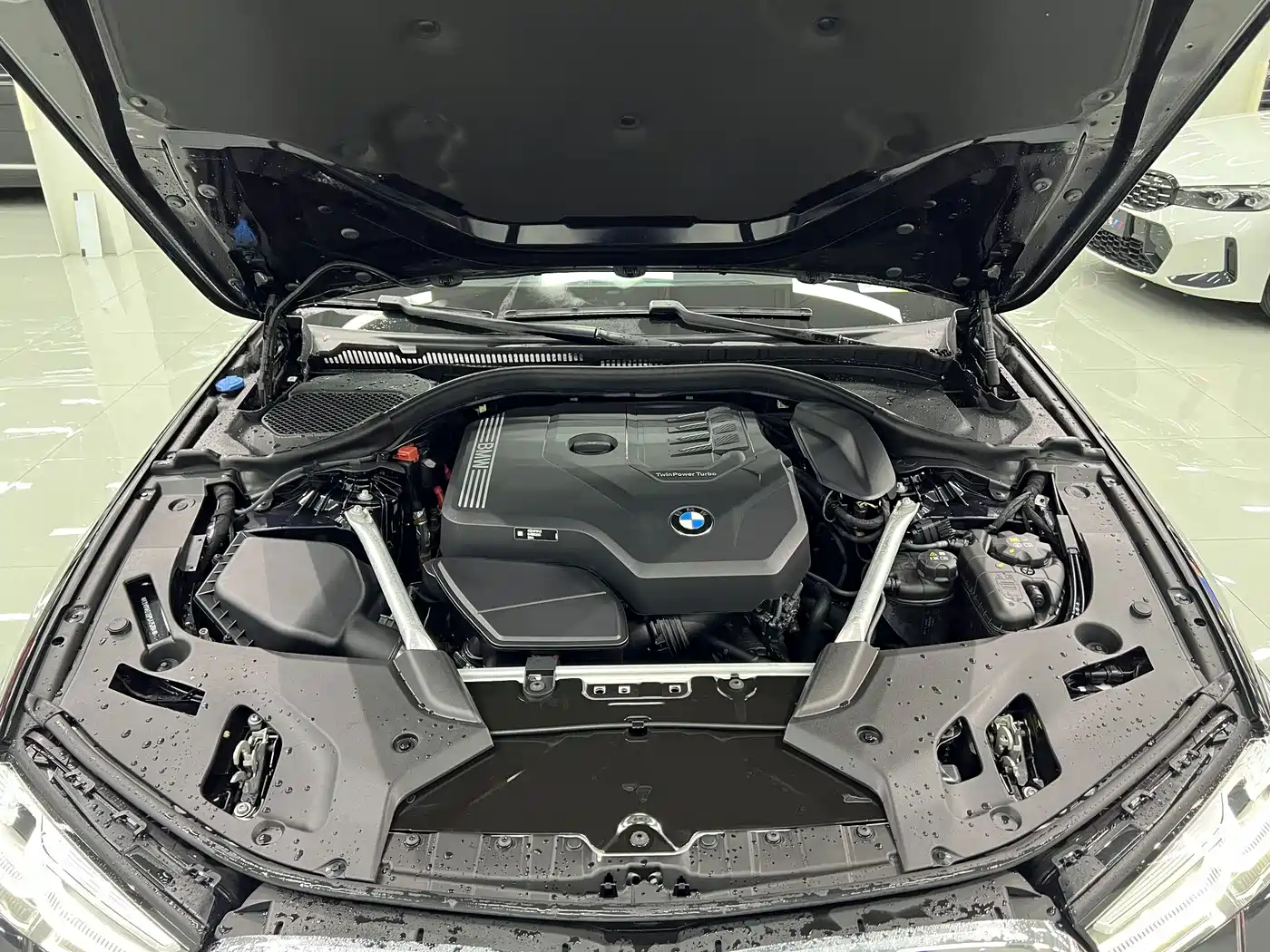 BMW 5 Series, миниатюра 12