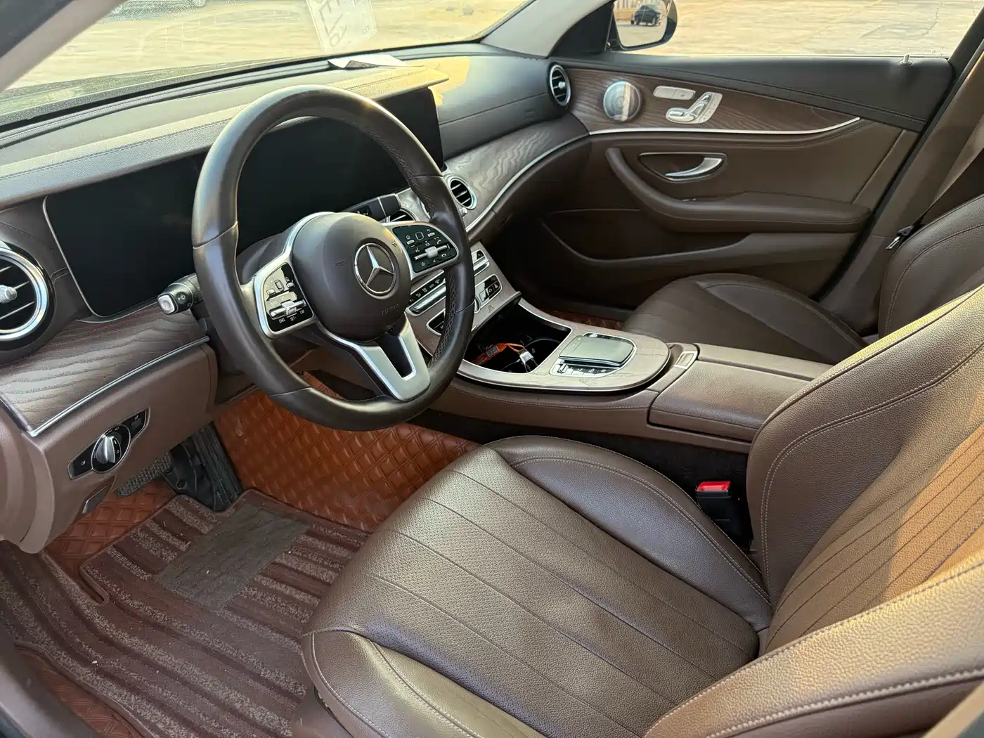 Mercedes-Benz E-Class 2020 E 300 L Luxury Model фото 4