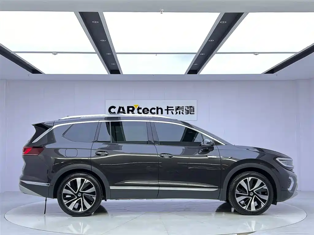 Volkswagen Talagon 2023 Facelift 380TSI 4WD Luxury Premium Pro Edition 6-Seater фото 6
