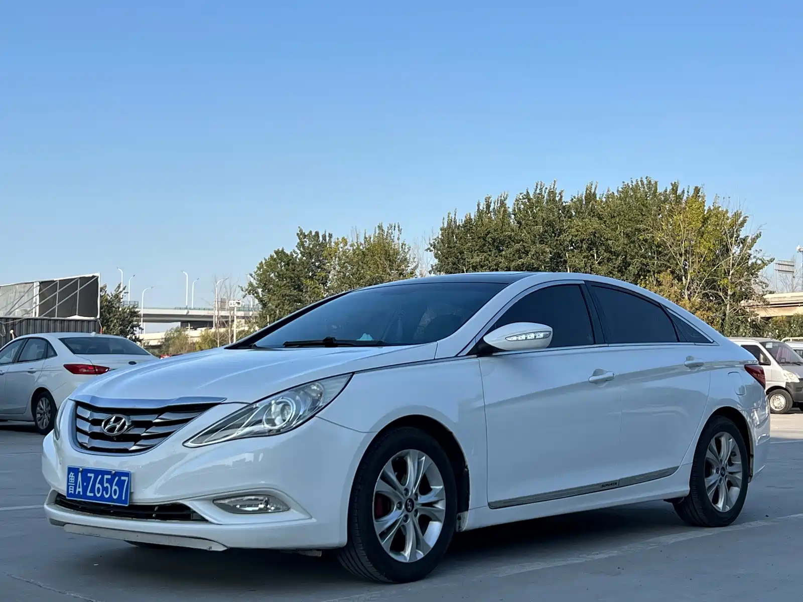 صورة 1 - Hyundai Sonata