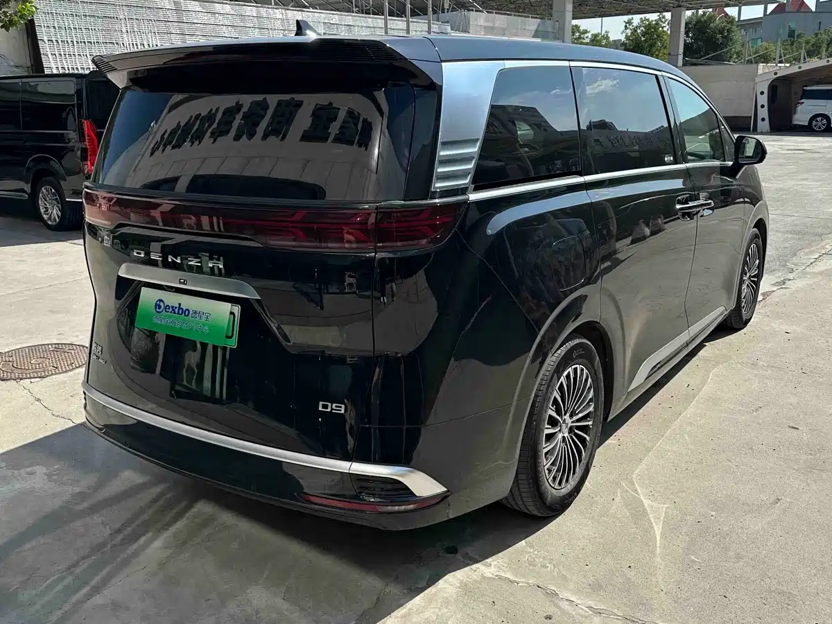 Denza D9 2023 2022 DM-i 970 All-Wheel Drive Honor Edition