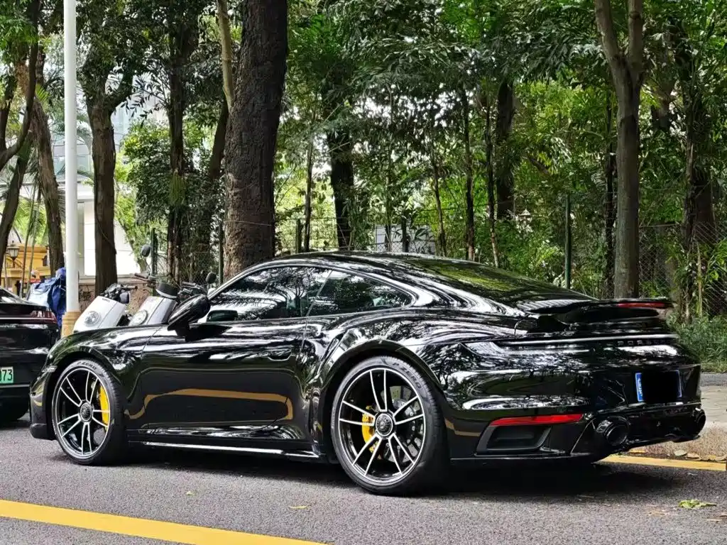 Photo 2 - Porsche 911