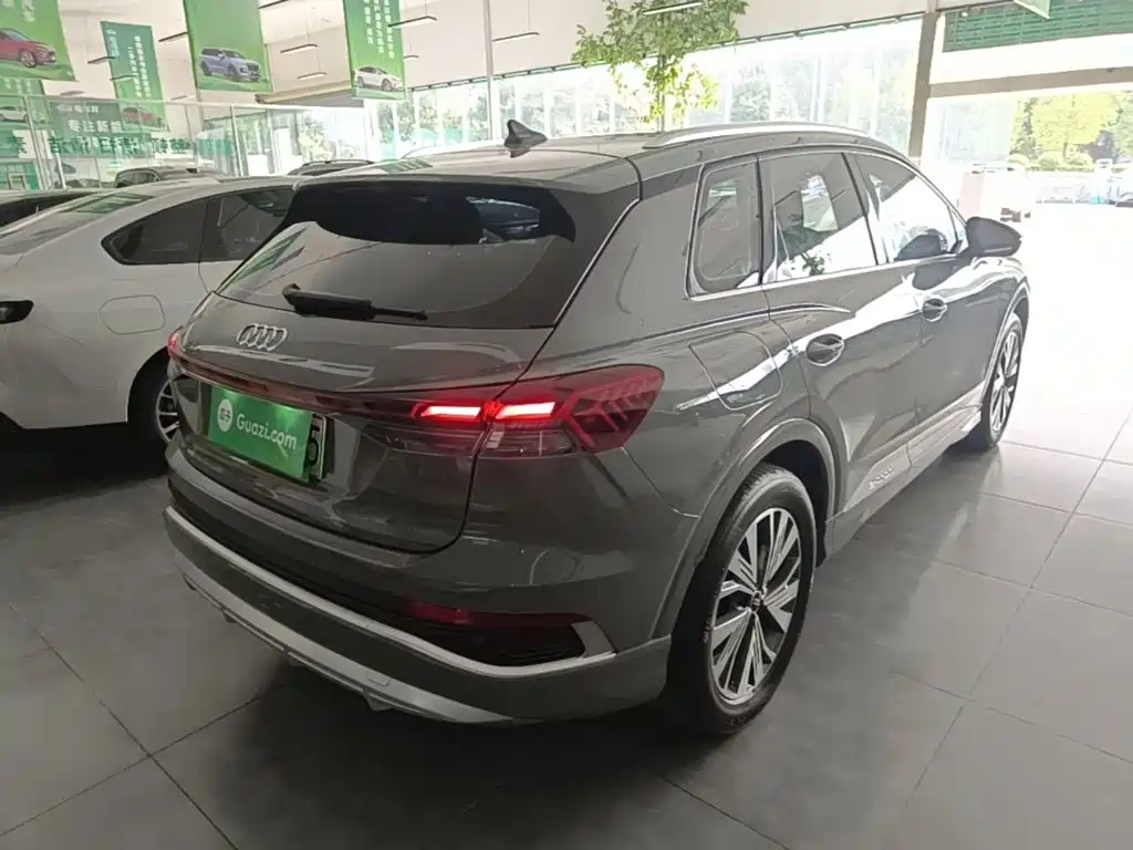 Audi Q4 e-tron 2023 2023 40 e-tron Pioneer Edition