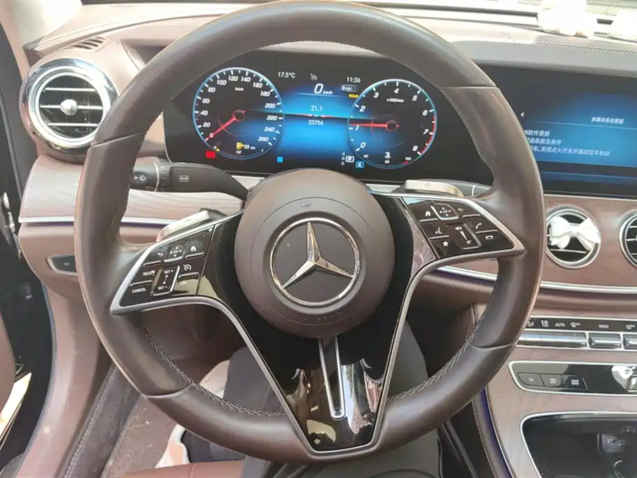 MERCEDES-BENZ E CLASS