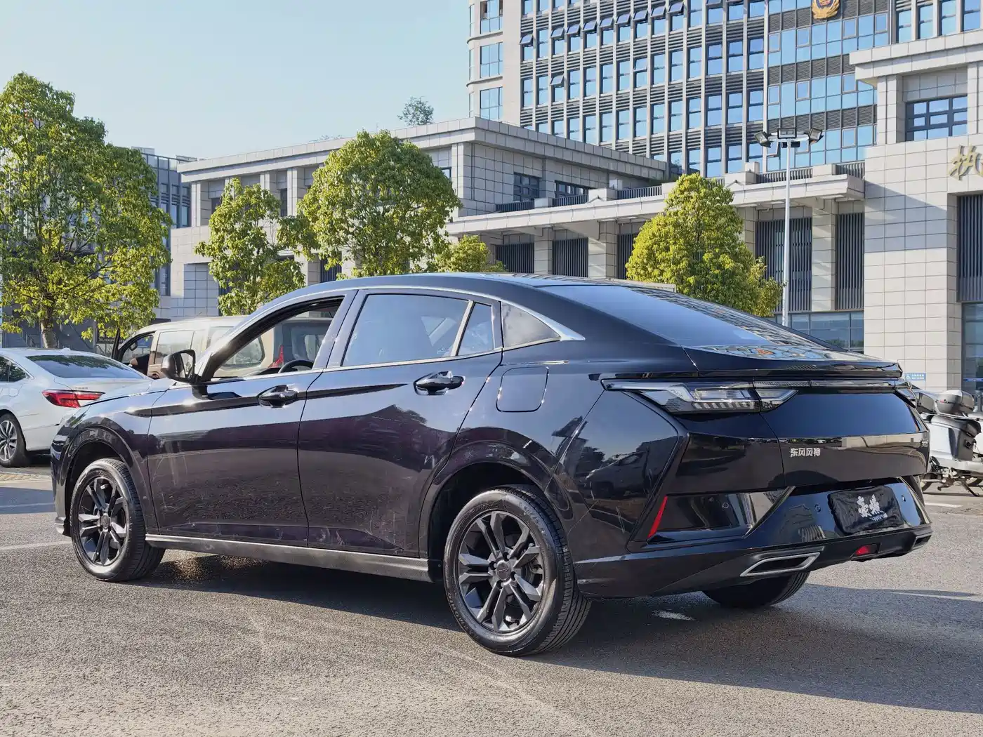 Dongfeng Aeolus Yixuan 2025 2025 1.5L Auto Luxury