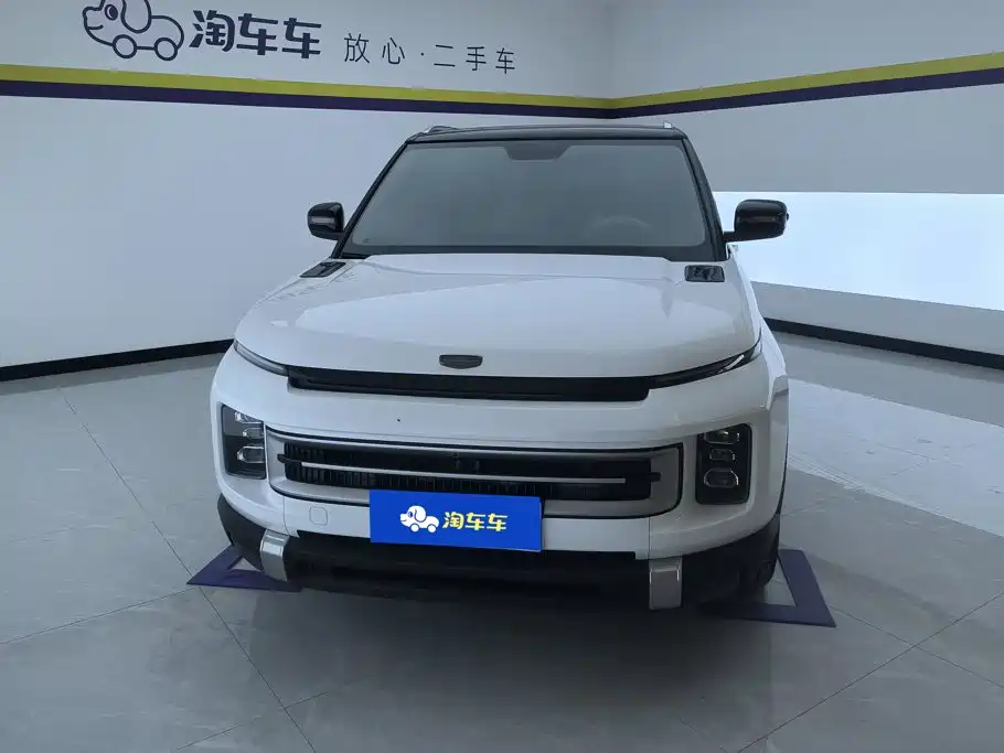 Фото 2 - Geely ICON