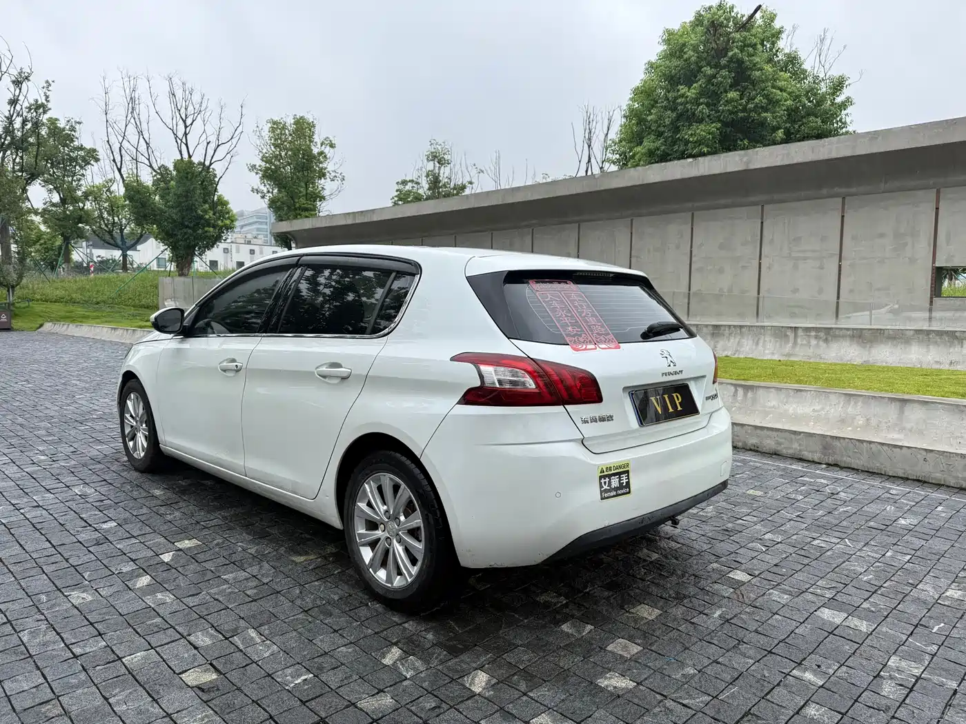 Peugeot 308S 2015 2015 1.2T Auto Dynamic Edition