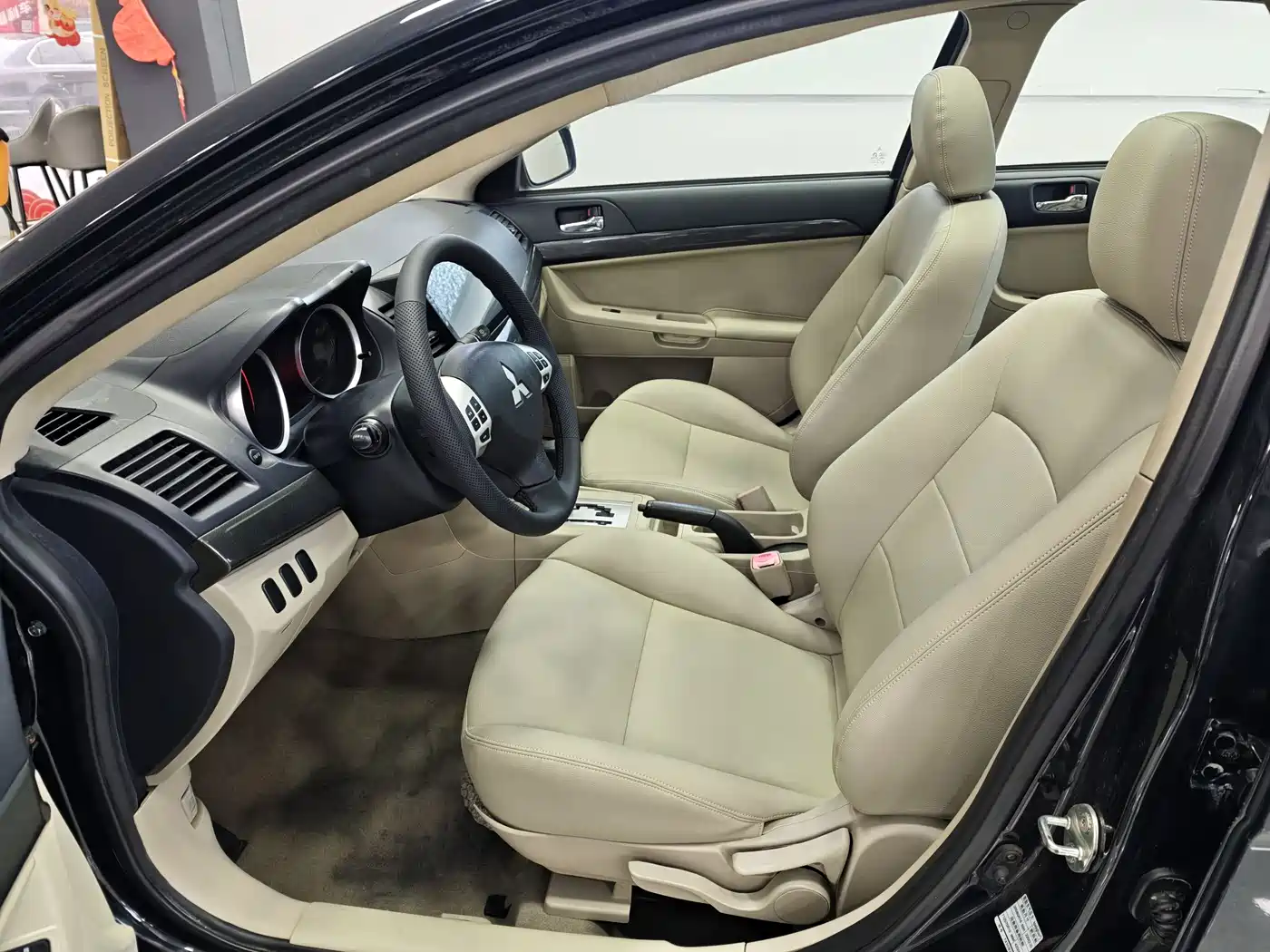 Mitsubishi Lancer EX 2012 New Year Edition 1.8L CVT Comfort фото 12
