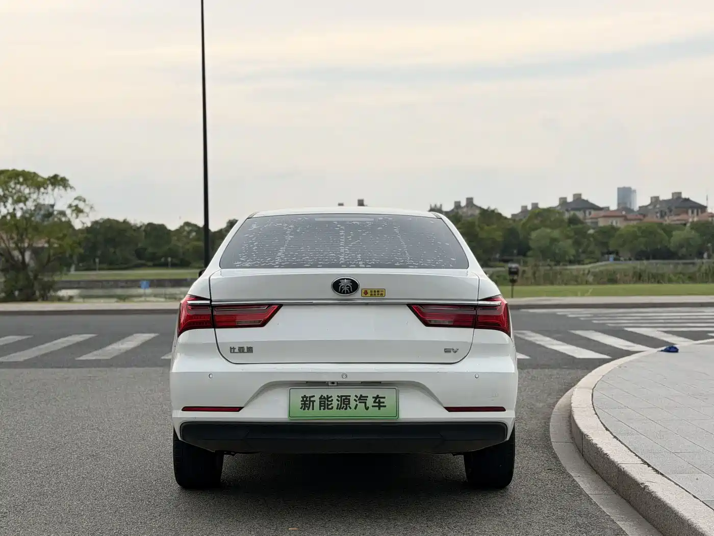 BYD Qin New Energy 2020 2019 Long Range Luxury Edition