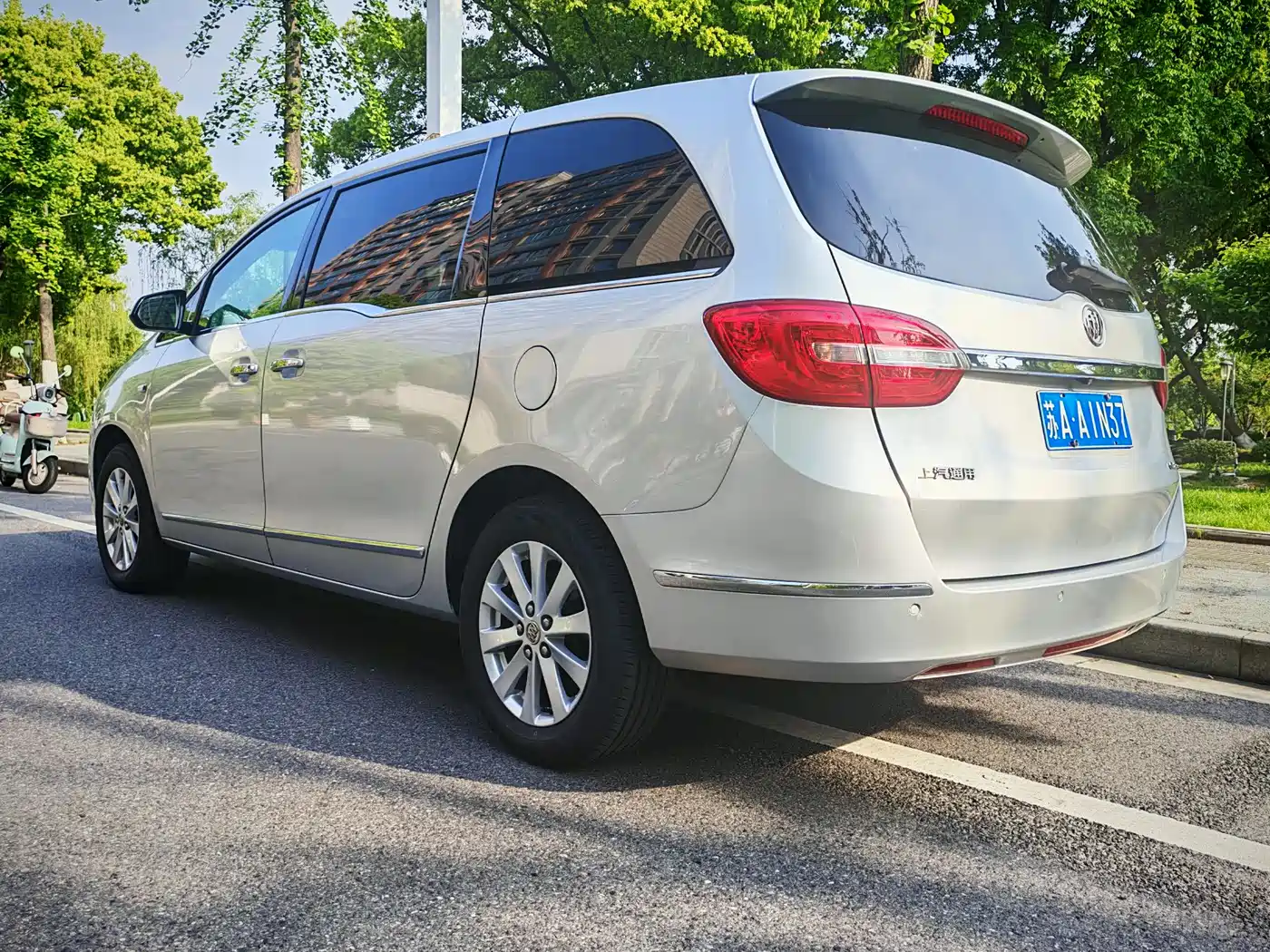 Buick GL8 2017 25S Luxury China V фото 12