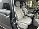 Фото 8 - Roewe iMAX8