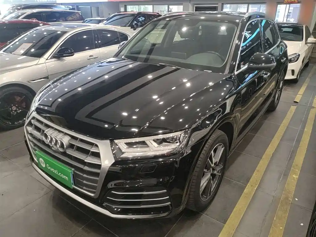 Audi Q5L 2020 Facelift 40 TFSI Honor Fashion