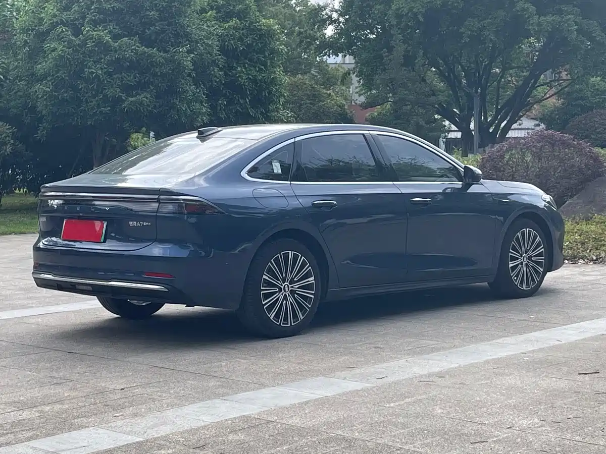 Geely Galaxy Galaxy A7 2025 EM-i фото 4