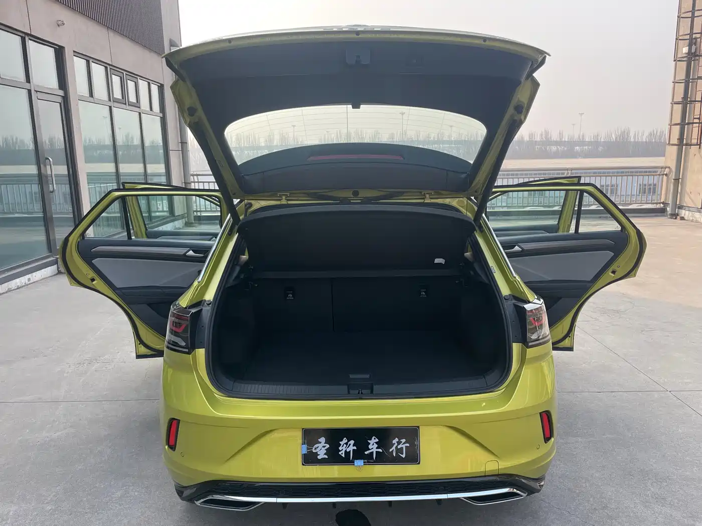 Volkswagen T-ROC 2023 300TSI DSG 2WD Dawn Edition фото 20