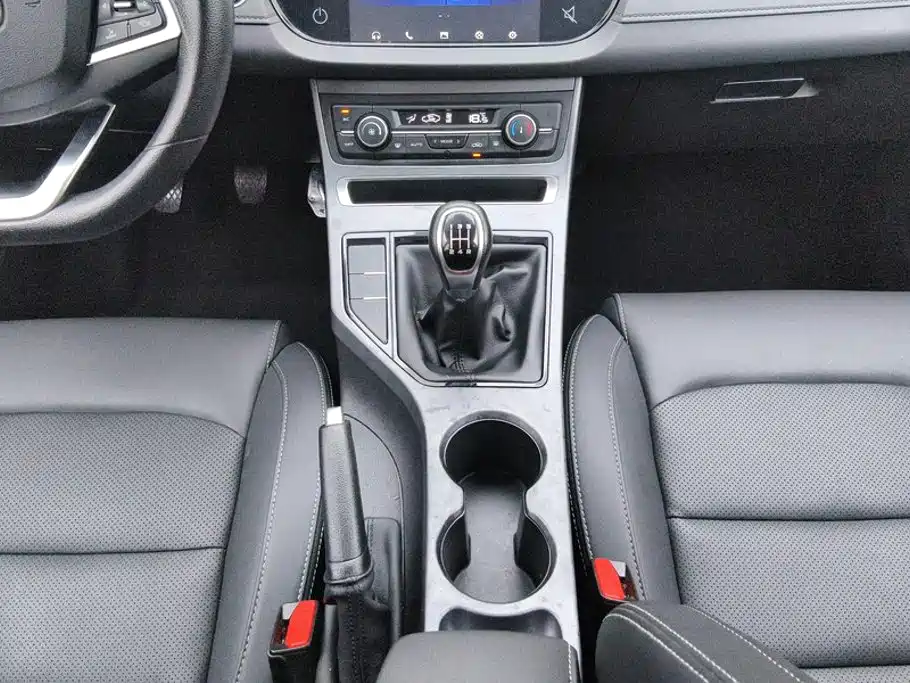 صورة 16 - Geely Emgrand