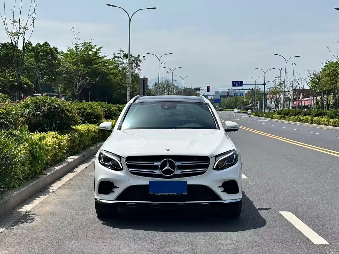 Mercedes-Benz GLC 2019 GLC 260 4MATIC Luxury фото 2