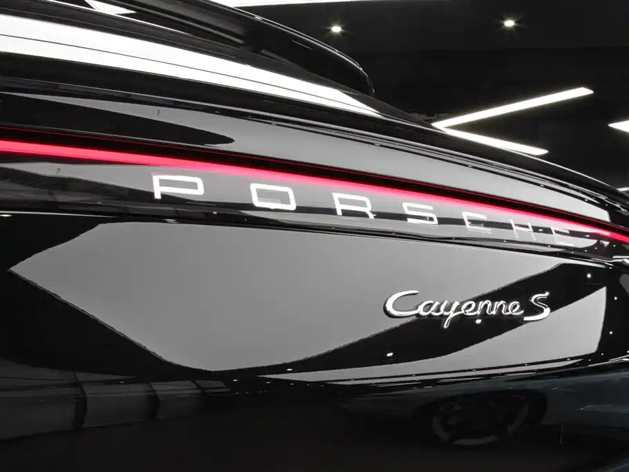 Porsche Cayenne 2019 Cayenne Coupé 3.0T фото 3